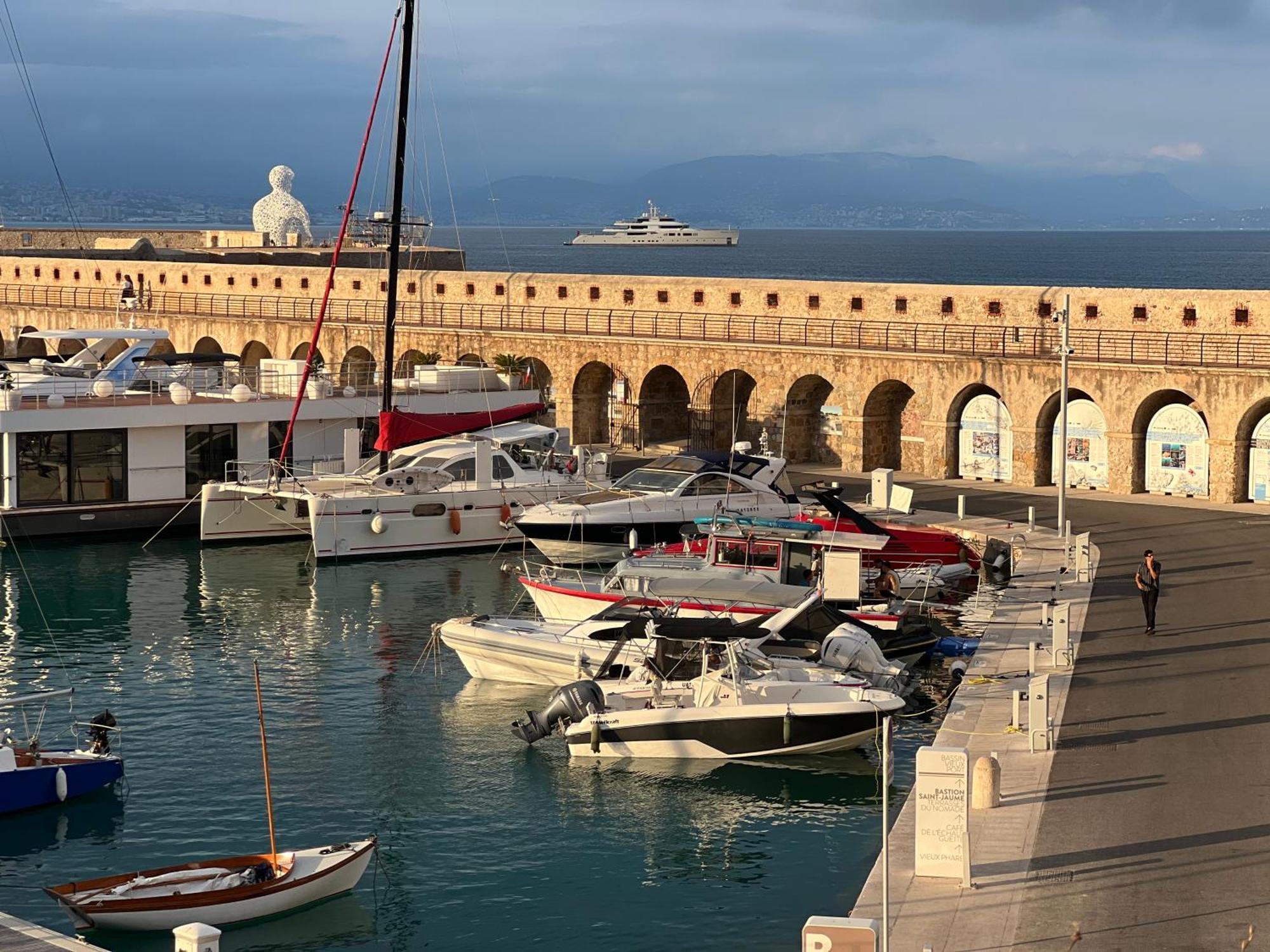 Location Cote D Azur Hotel Antibes Kültér fotó